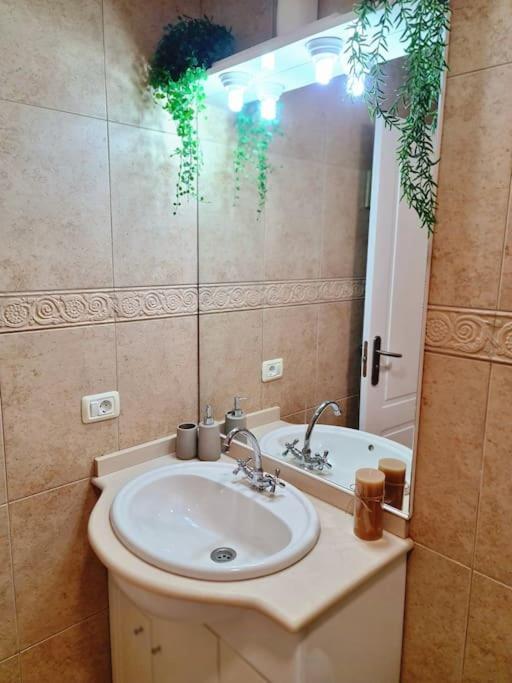 Homely Apt In Modern Building With Pool San Miguel de Abona Extérieur photo